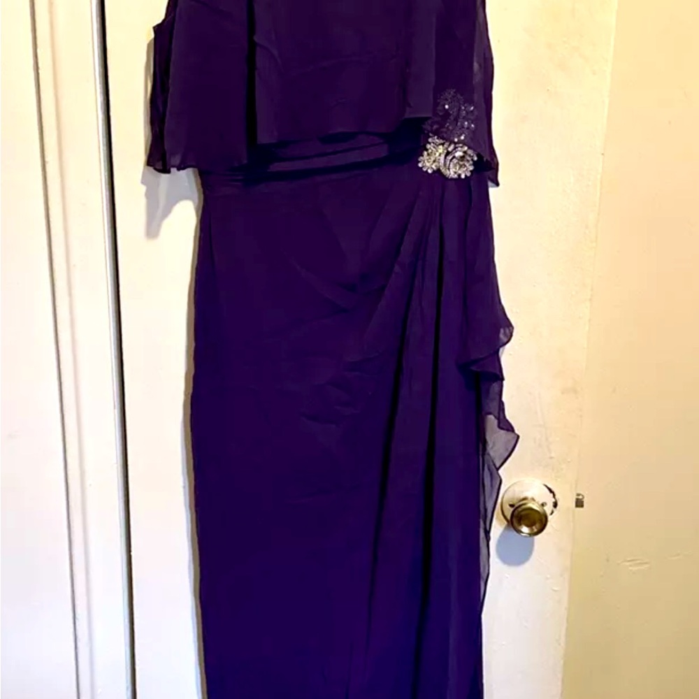 Badgley mischka dress